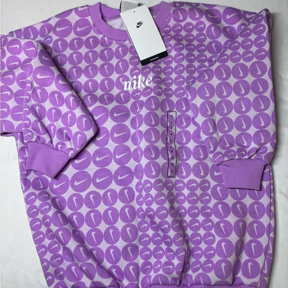 Nike Lavender Graphic Sweatshirt